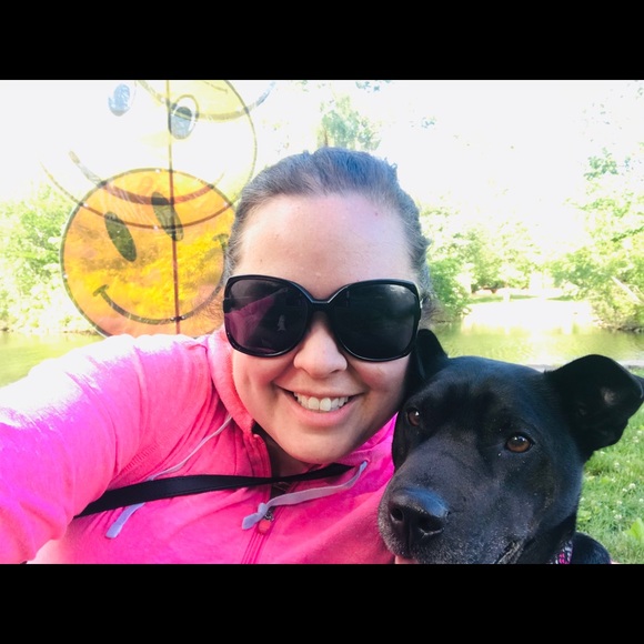 Meet your Posher, Erin - Picture 2 of 2